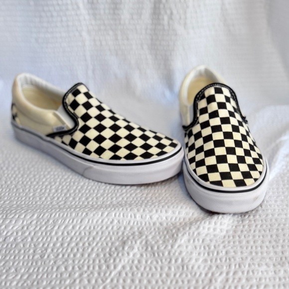 Vans Classic Checkerboard Slip-On Sneakers | Size 9 | Worn 1 Time - Picture 3 of 8